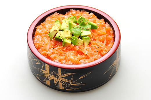 CH4.CHIRASHI TARTARE DE SAUMON AVOCAT